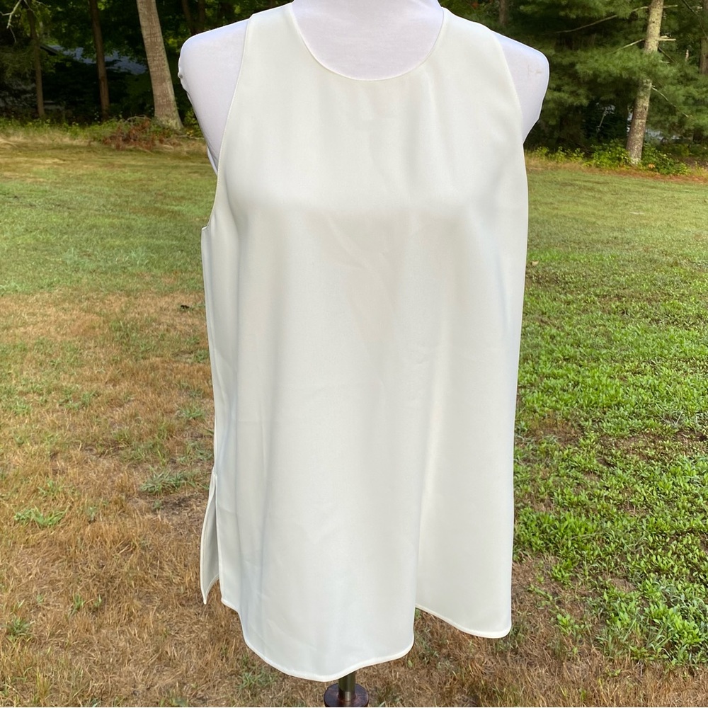 VINCE TOP BLOUSE TUNIC WHITE CREAM SLEEVELESS TRAPEZE BUTTON KEYHOLE SIZE L